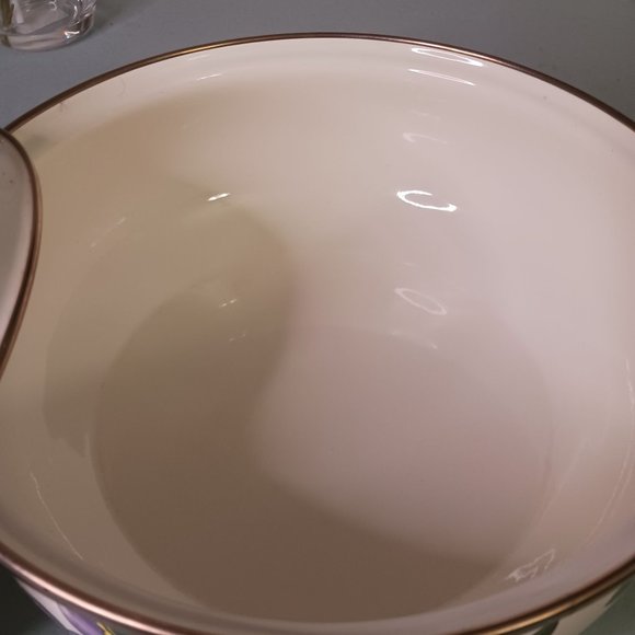 Essence Vintage Tabletops Unlimited 5 QT. Dutch Oven - Picture 10 of 11